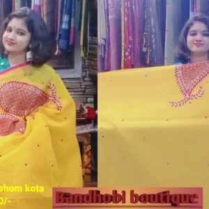 Stitched work on Reshom kota