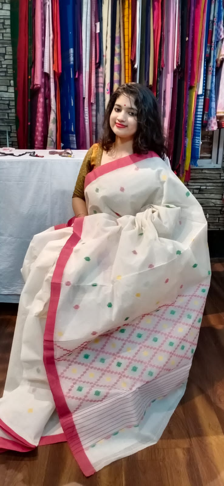 Hand made cotton jamdani saree