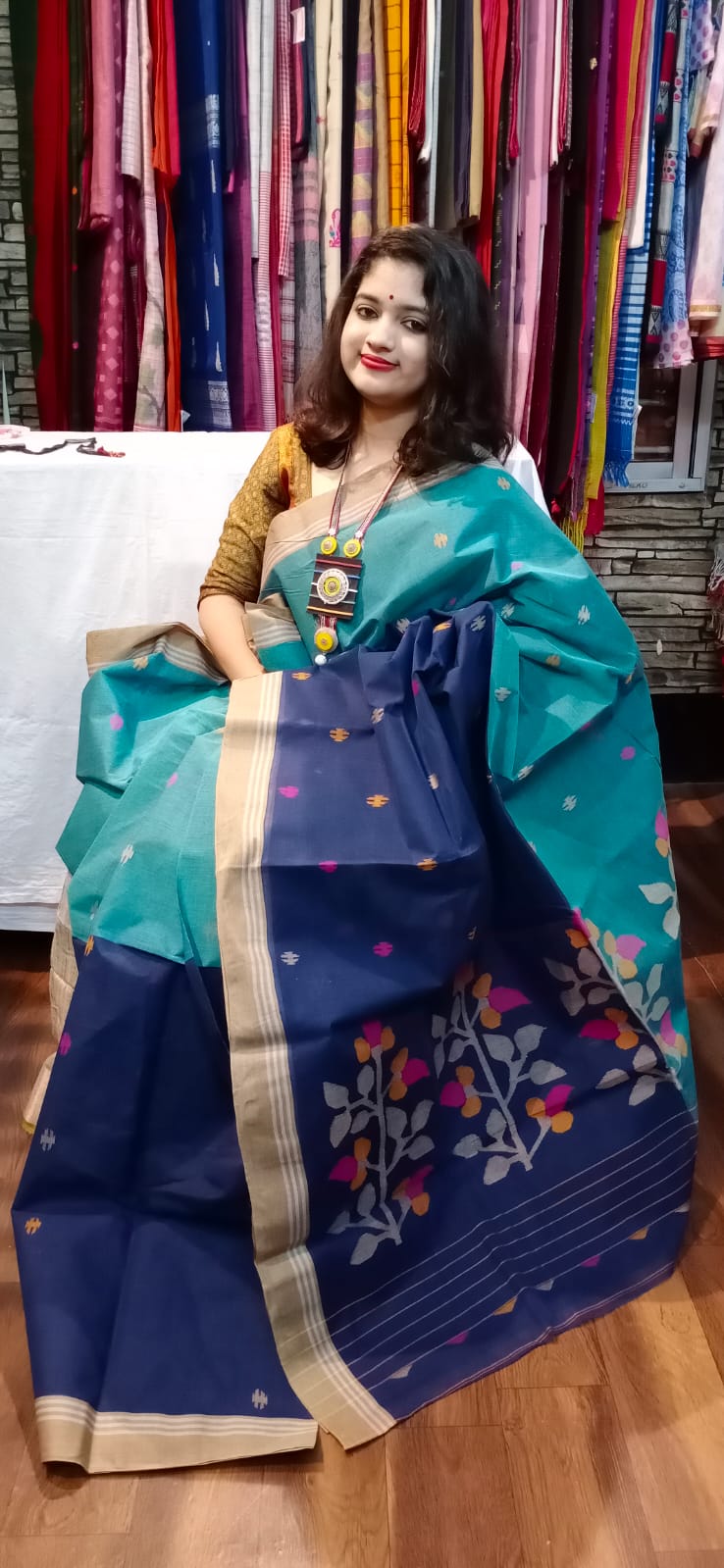 Hand made cotton jamdani saree