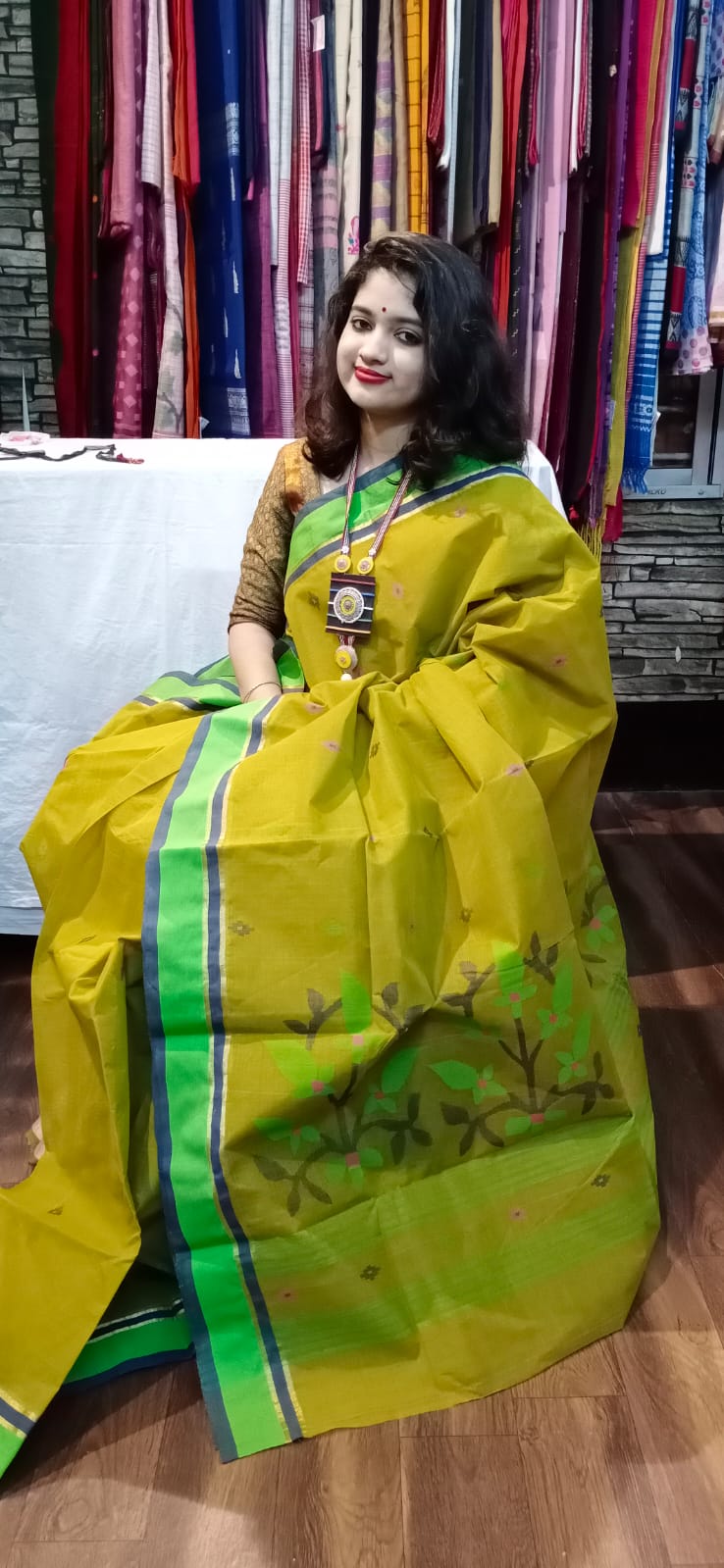 Handmade cotton jamdani saree